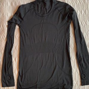 Black Lululemon Long Sleeved Swiftly Shirt